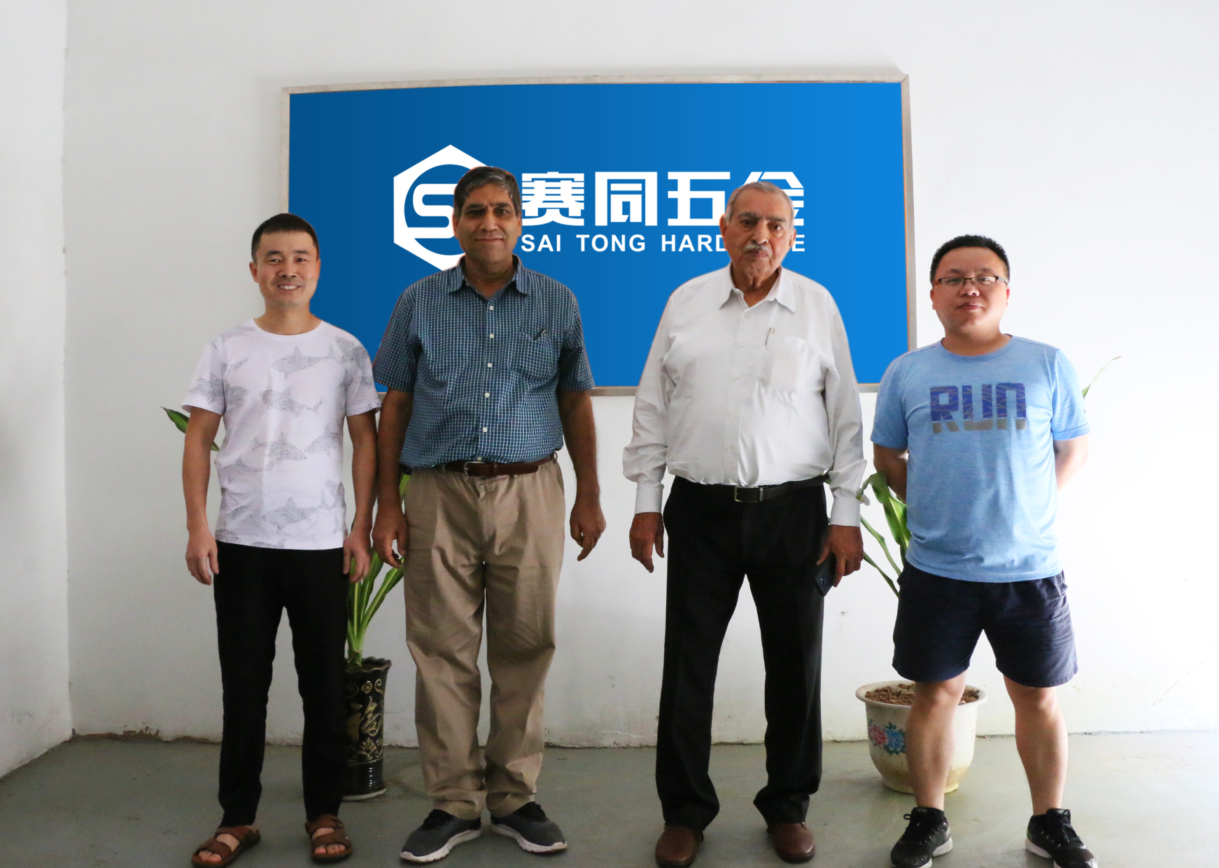 1560069221754874.jpg 印度客戶合照.jpg